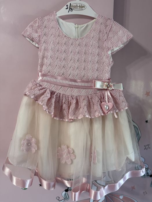 Rochite diverse pentru fetite intre 3-4 ani