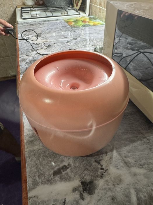 Поилка электрическая для котов