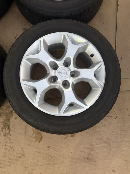 Оригинални алуминиеви джанти Opel 16” 5x110 ET37 с гуми