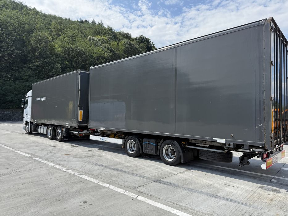 Mercedes Actros BDF +remorca  +containere