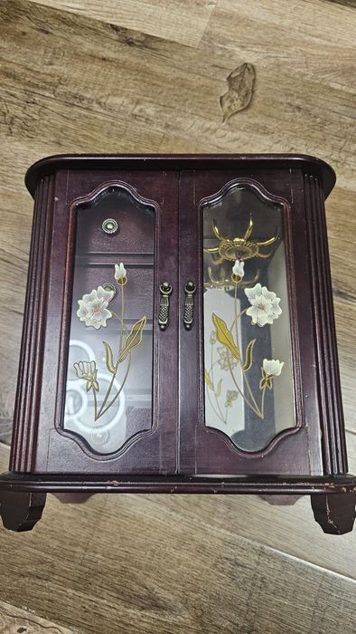 Casetă de bijuterii muzicala