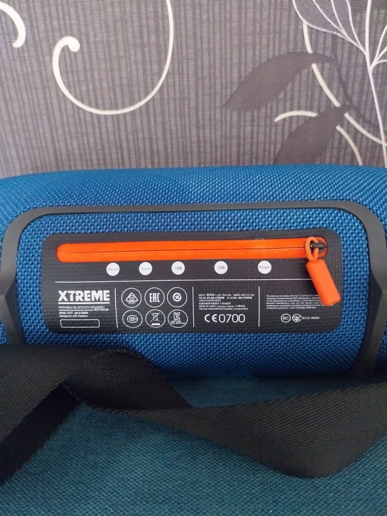 Boxă jbl Activ 5 nu se pune pe curier cu predare personala în Bucurest