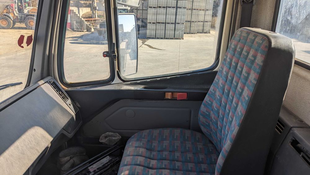 MERCEDES BENZ Pompa de beton Putzmeister 27m