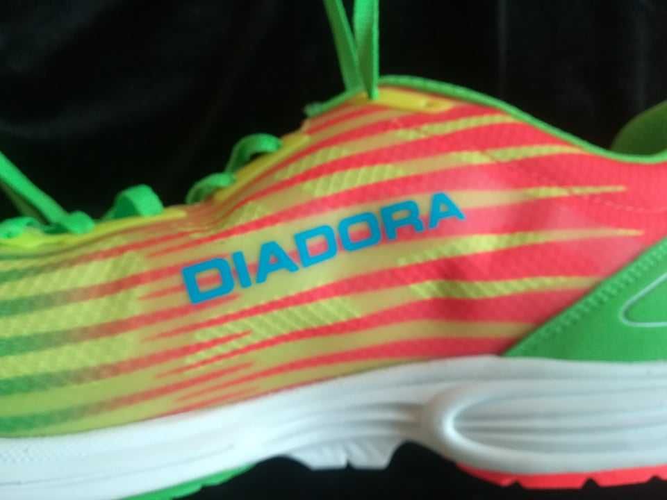 Нови мъжки маратонки DIADORA