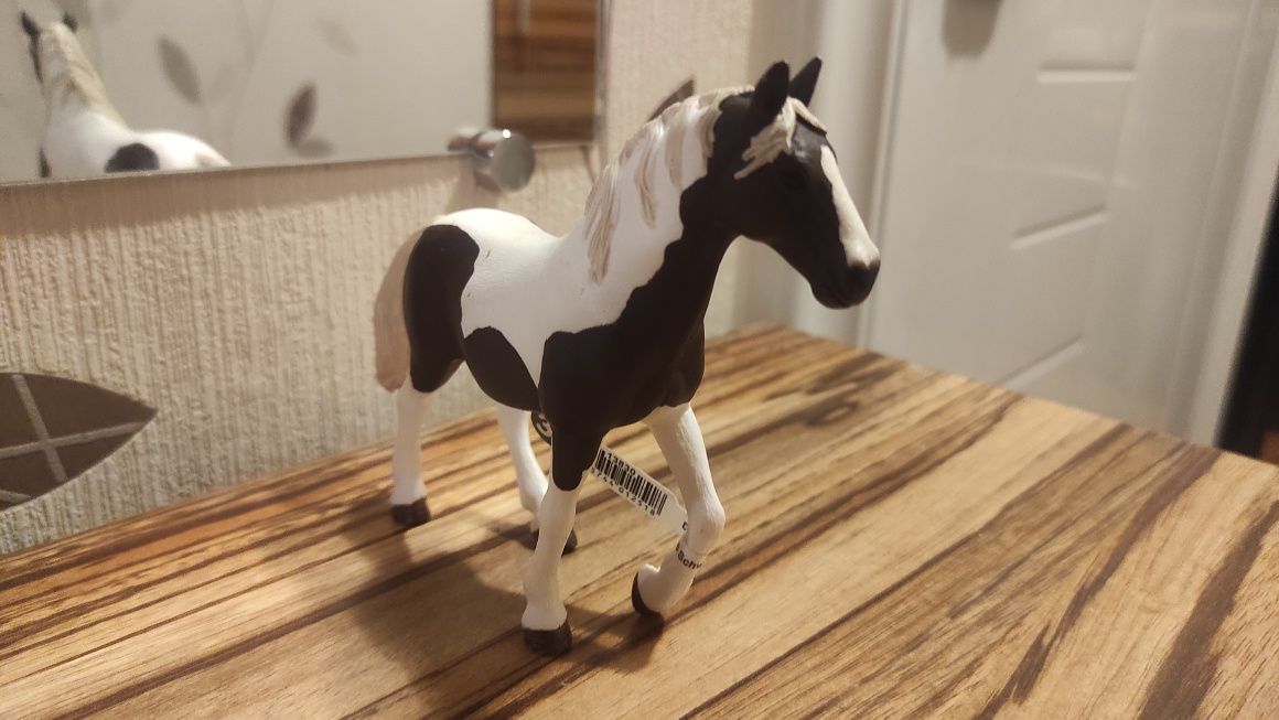 Фигурки Schlech нови