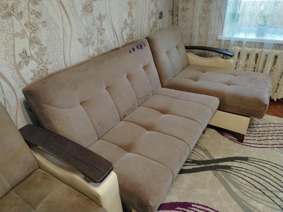 Продам диван в отличном состоянии
