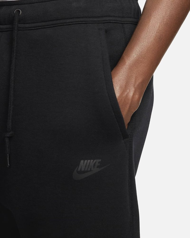 Nike Tech Fleece - M и L Размер Оригинални