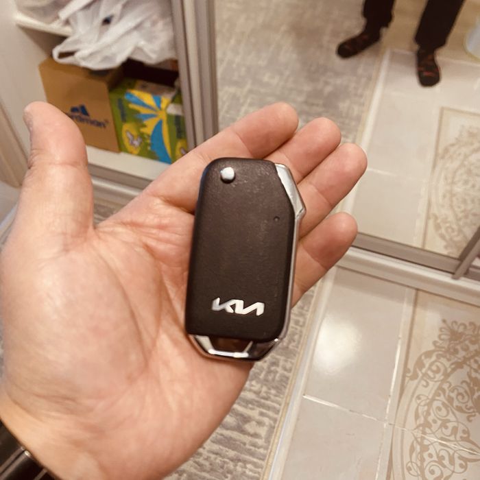 Оригинальный ключ KIA CEED 2023 (рабочий)