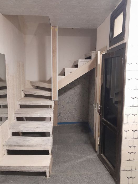 Сдается Коттедж ( Азербайджан центр). Мирабад.  400 уе