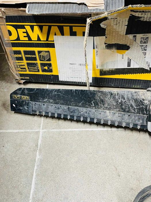 Fierăstrău special DeWalt DWE396
