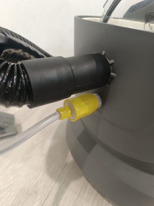 Моющий пылесос Karcher Puzzi 10/1