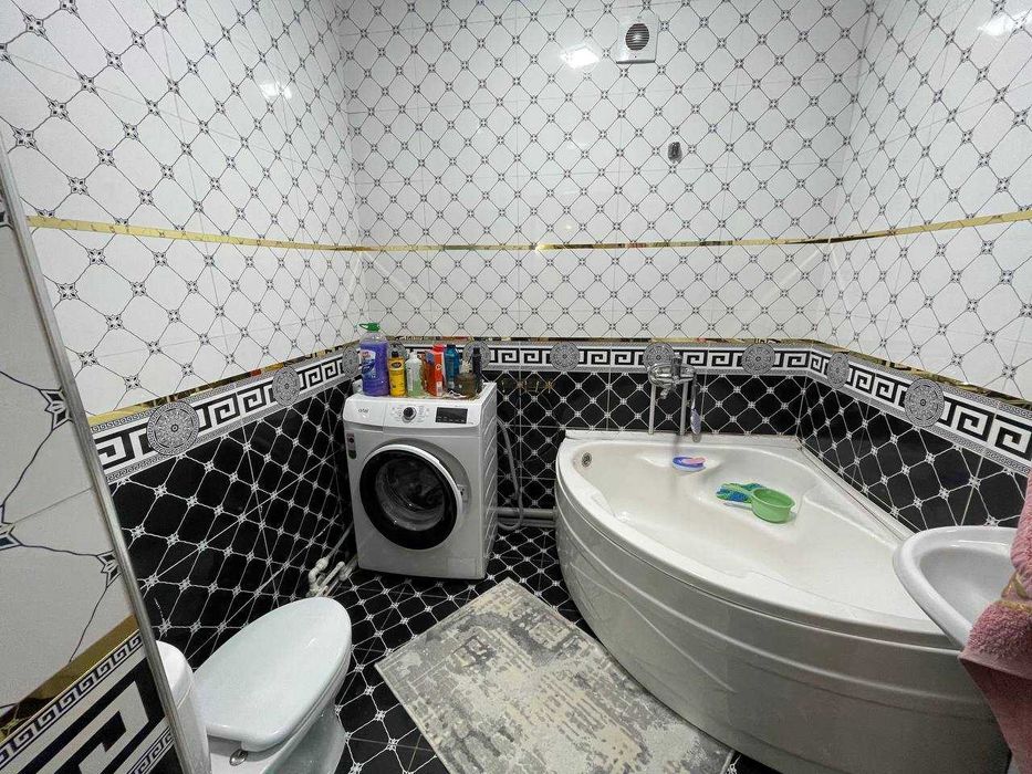 Срочно 2 хонали квартира сотилади №372