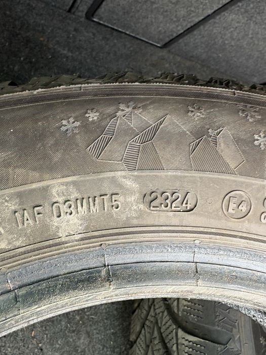 Гуми 195/65/15 semperit dot23 зимни