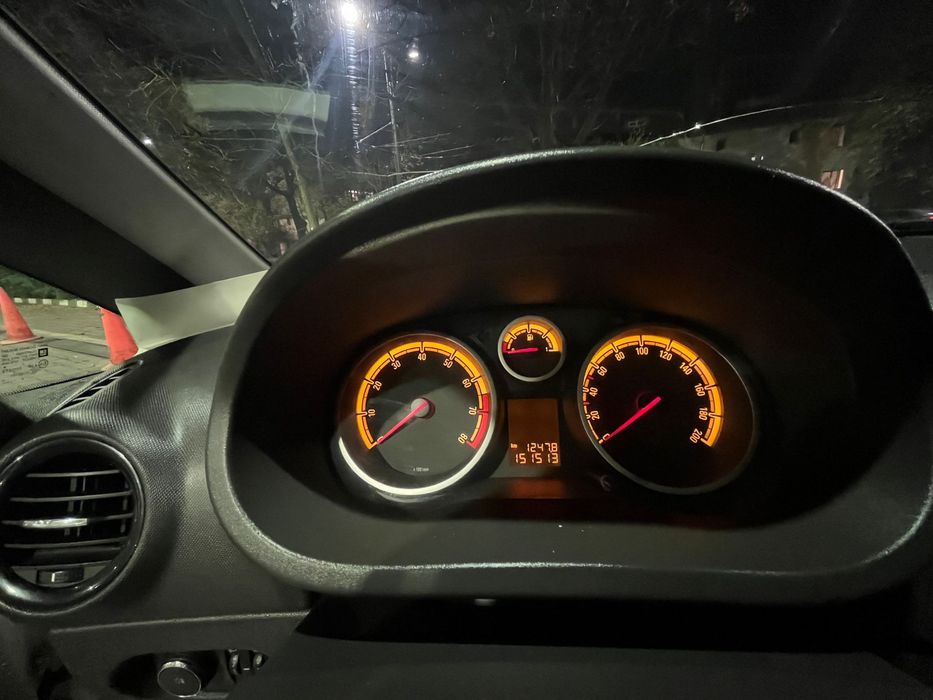 Vând Opel corsa D 2011 Itp valabil !!