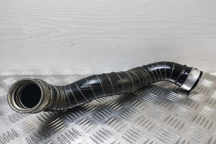 Furtun intercooler  1.8 benzina  A2045280882 Mercedes-Benz E-Class W2