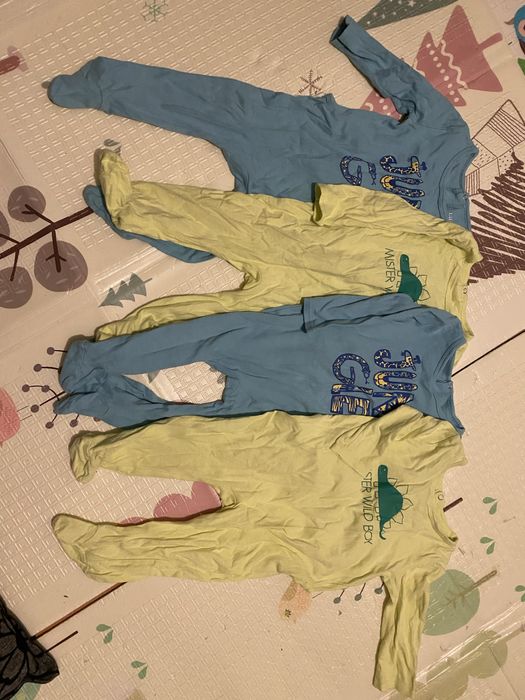 Salopete 80 sau 9-12 luni si 4 pantaloni 80