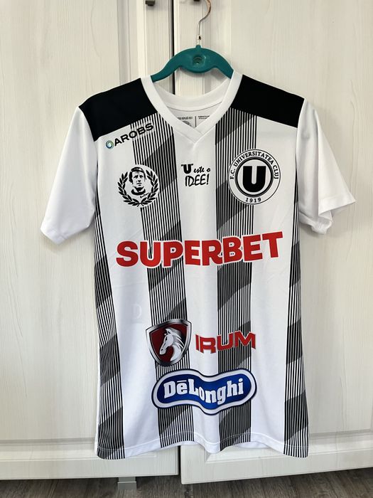 Tricoud e fotbal U Cluj  Marime M cumparat de la shop oficial