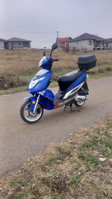 Scuter în 4timpi funcțional