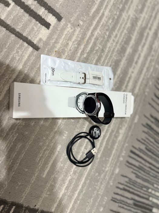 Samsung Galaxy Watch 4 Classic 42 мм