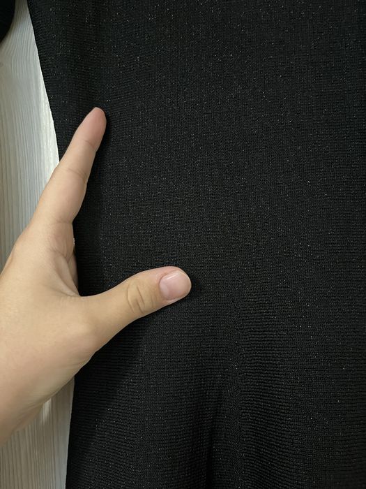 Rochie neagră cu sclipici elegantă Nikkie