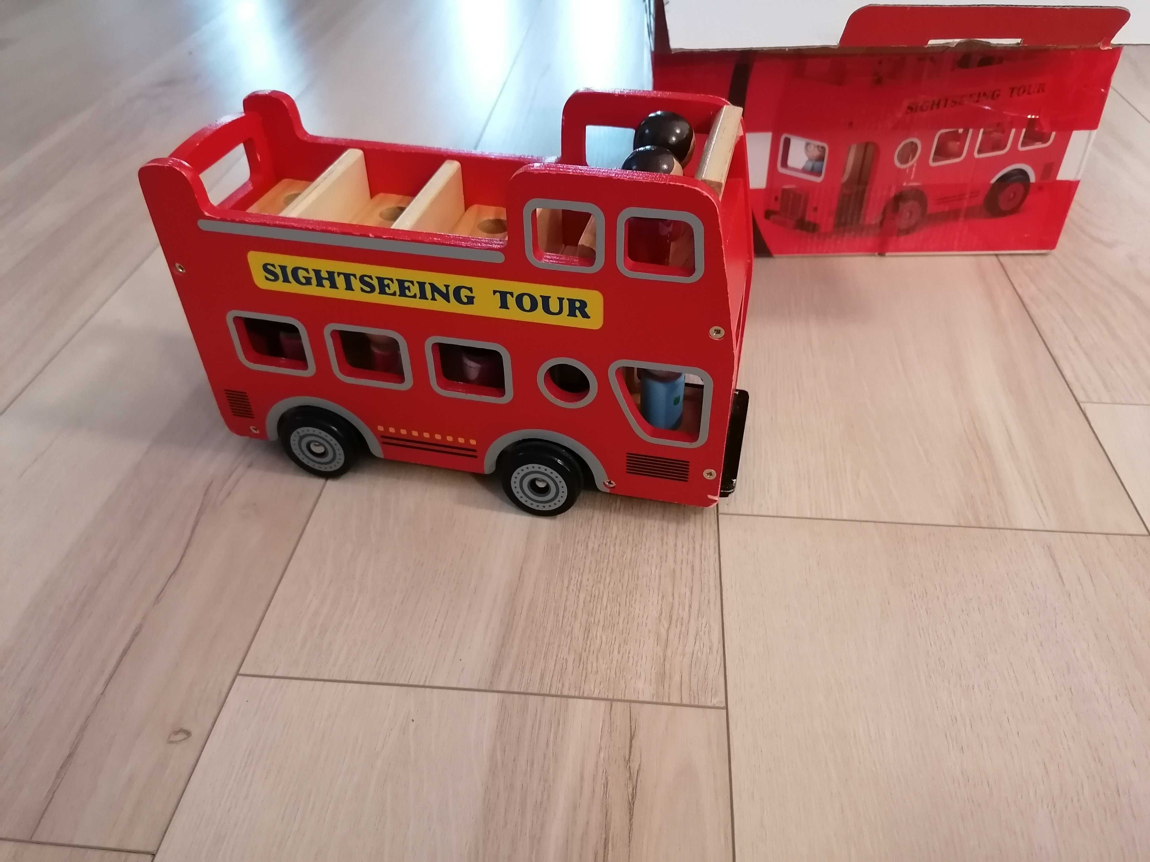 Autobuz de lemn turist cu 9 figurine