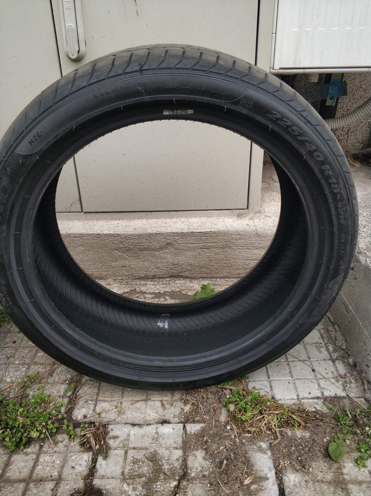 4 броя ГУМИ PIRELLI 225/40/18" рънфлат DOT 1022