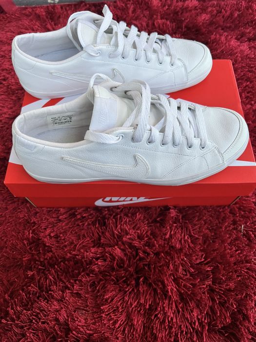 Pantofi nike capri