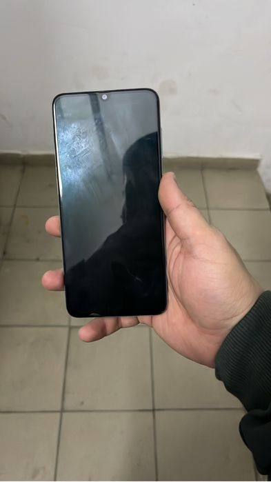 Самсунг а70 на 128гб