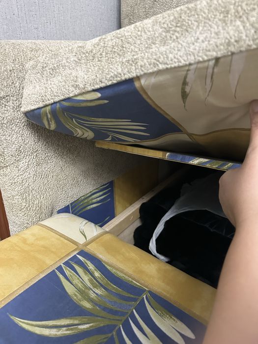 Диван, кресло.