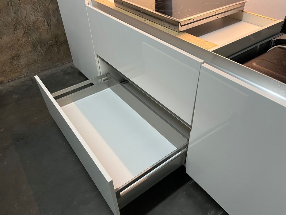 Кухня с вградени уреди