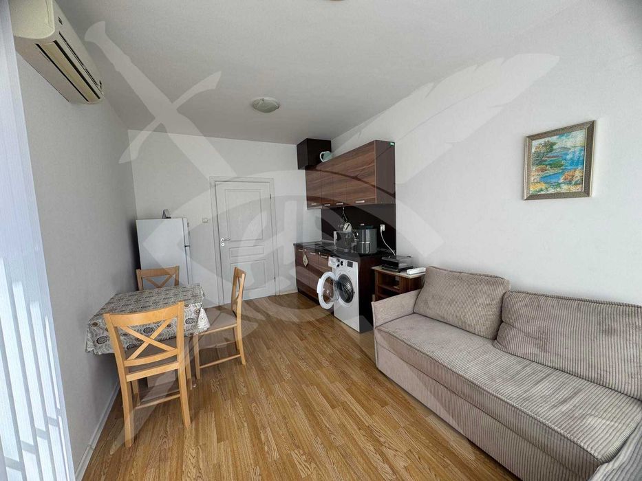 Продава се Двустаен апартамент в к.к. Слънчев бряг - 52 кв.м за 1993 €/кв.м - Снимка #1