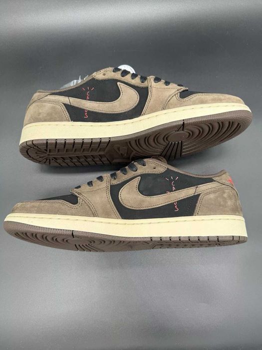 Adidasi Low Travis Scott Jordan 1 Retro Nike Mocha