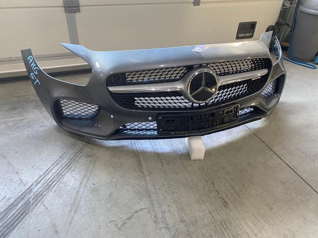 Bara fata complecta Mercedes GT AMG