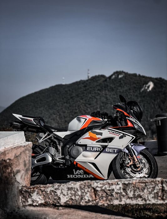 Honda CBR1000RR Fireblade 2004