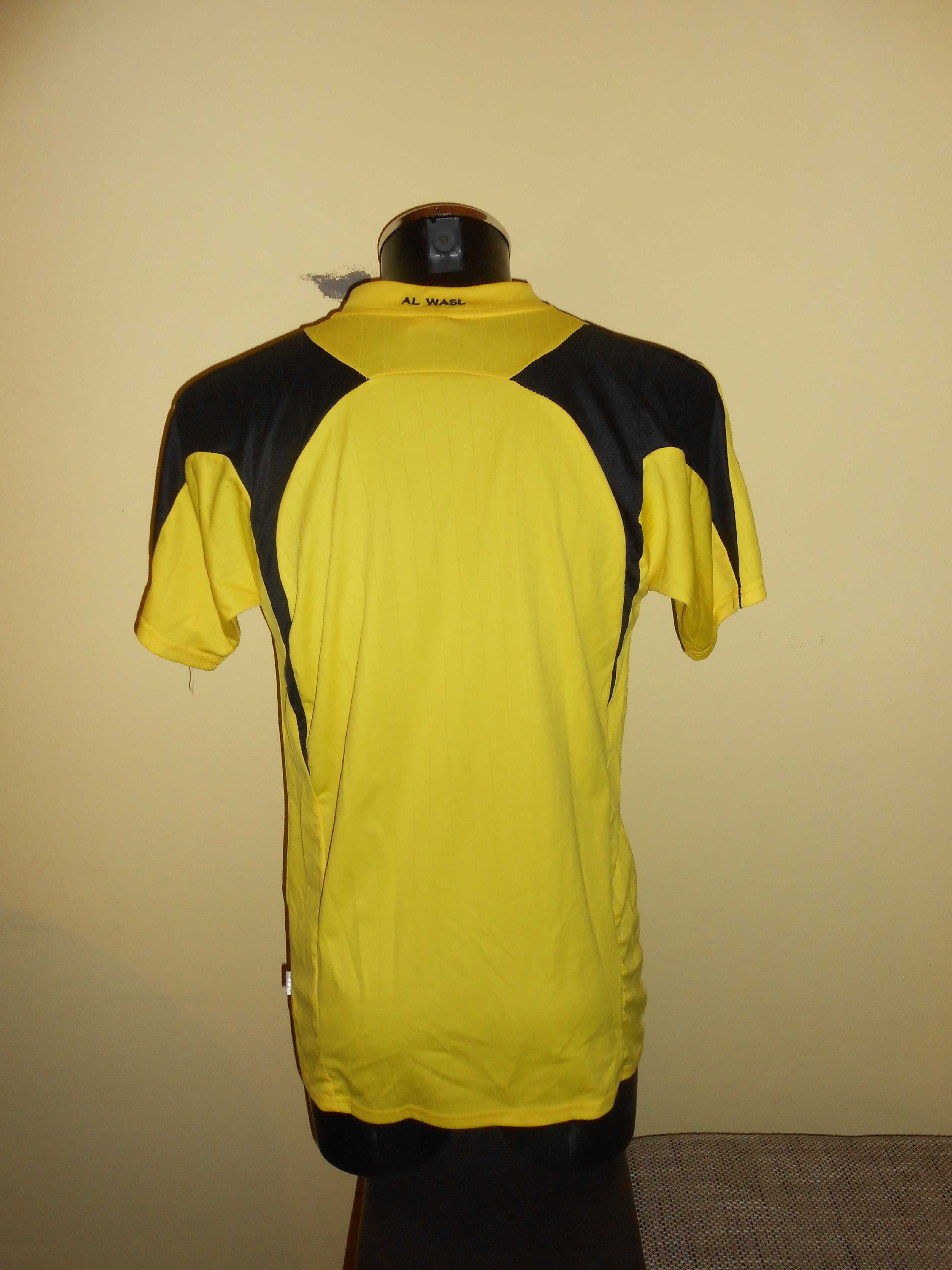 tricou de fotbal al wasl emiratele arabe marimea M nou