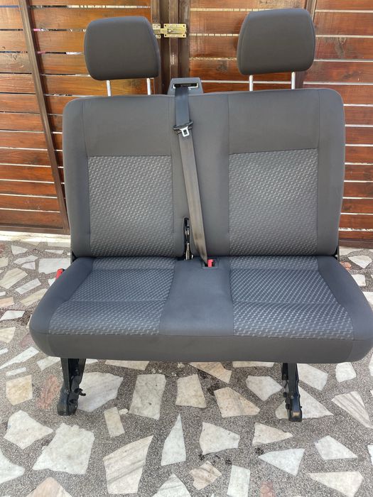 Bancheta dubla rindul 2 VW Transporter T5 an 2013