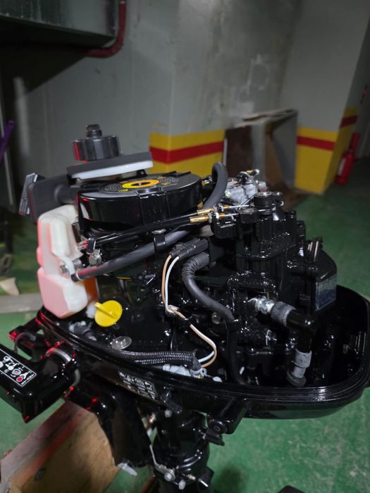 Motor barca Mercury 5 cp, ca nou, in garantie!