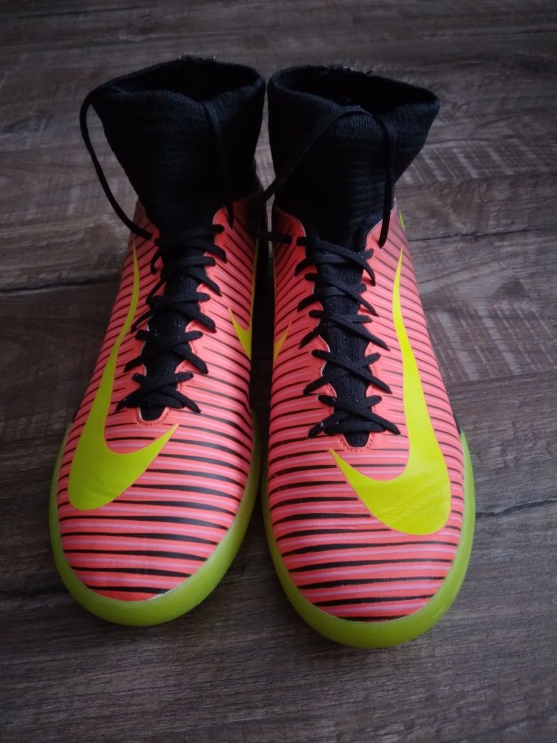 Маратонки Nike Mercurial номер 38