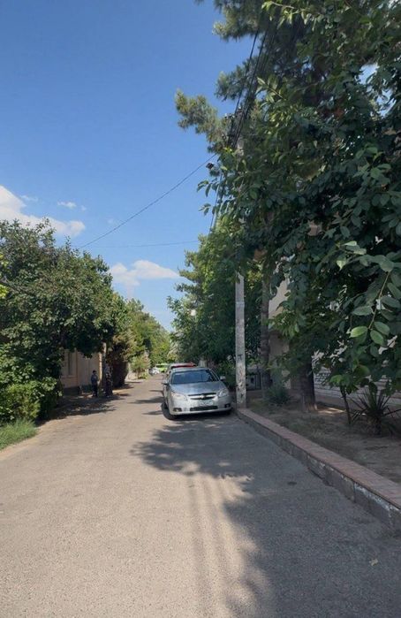 Сдаётся Участок Под детский сад .Офис .Лабзак.ор-р 10 Школа