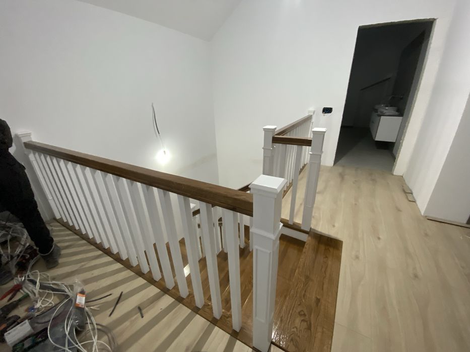 Scari lemn stejar la comanda