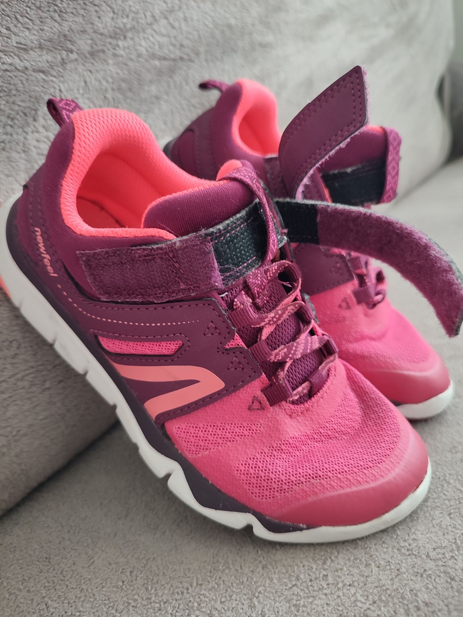 Adidași Newfeel Decathlon