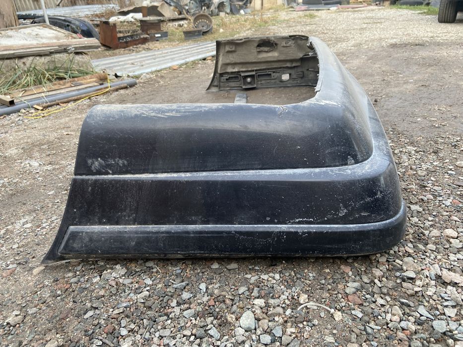 Бампер задний БМВ Е34.