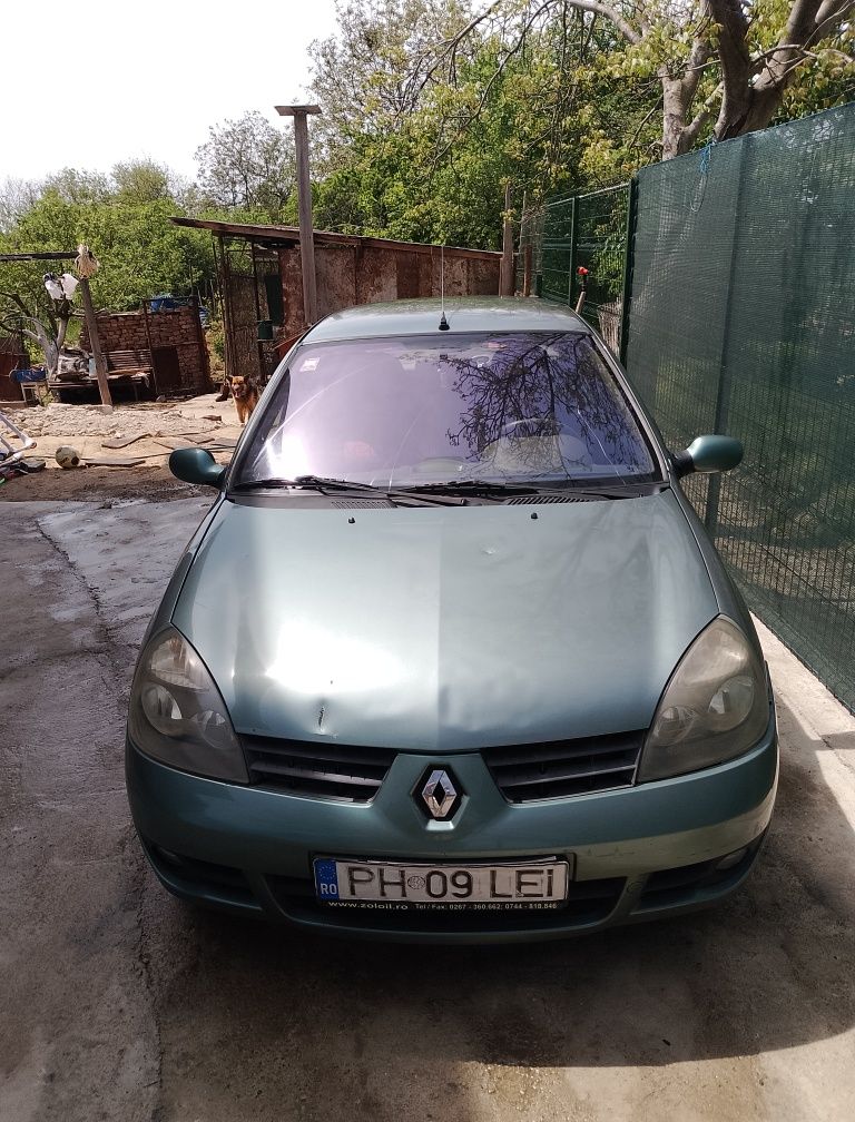 Vând Renault simbol 2007