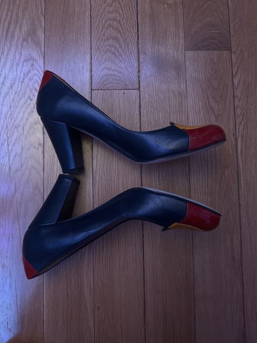 Pantofi cu toc din piele