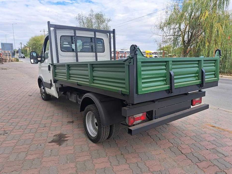 Iveco Daily 35C12 basculabil pe 3 parti