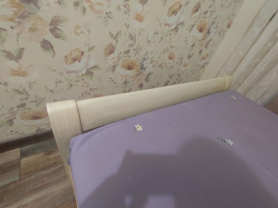 Продается односпальная кровать с новым ортопедическим матрасом