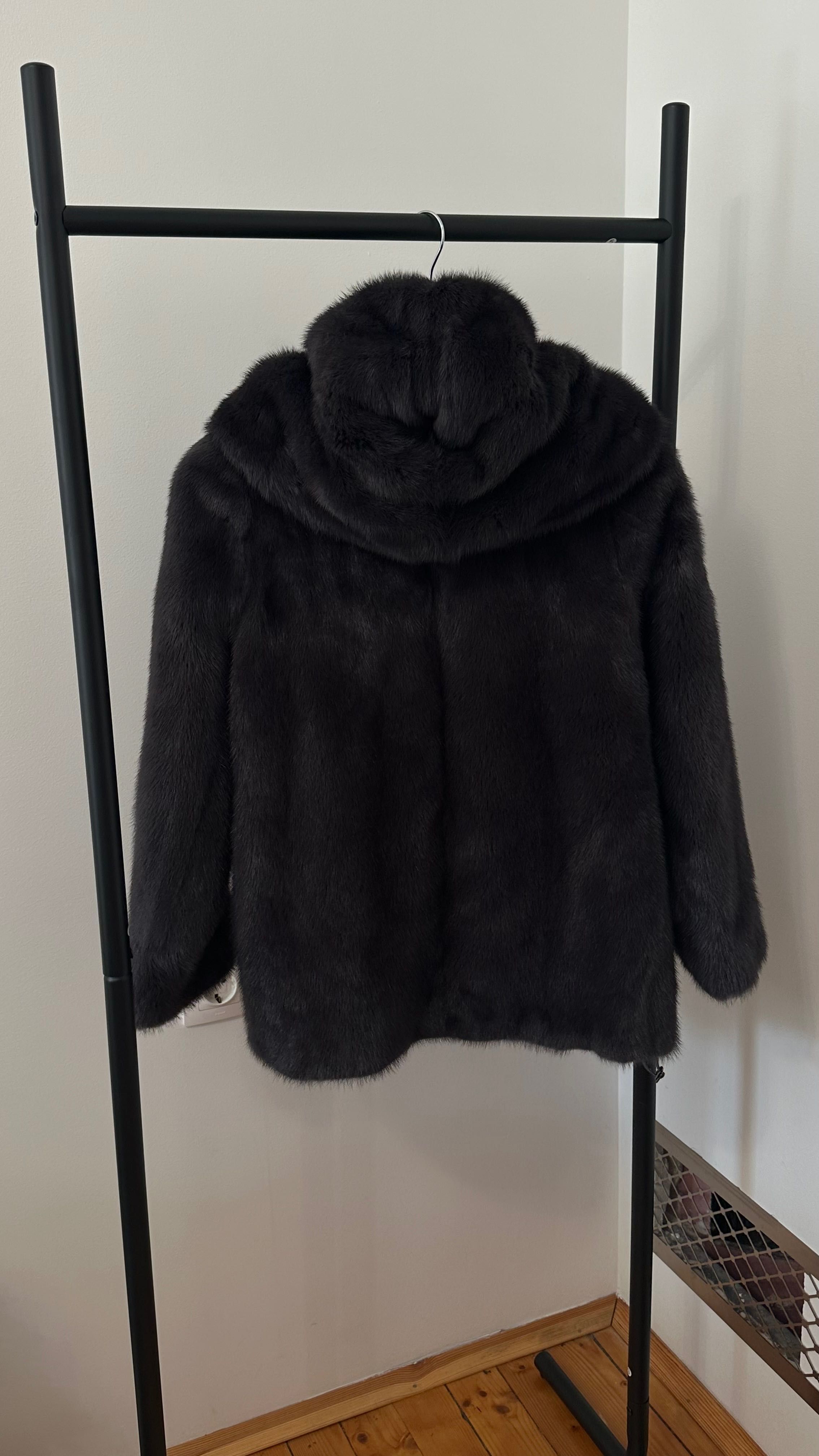Продавам палто от норка