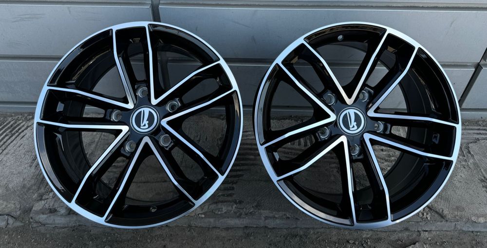 Новые авто диски  R18  на NIVA 4x4