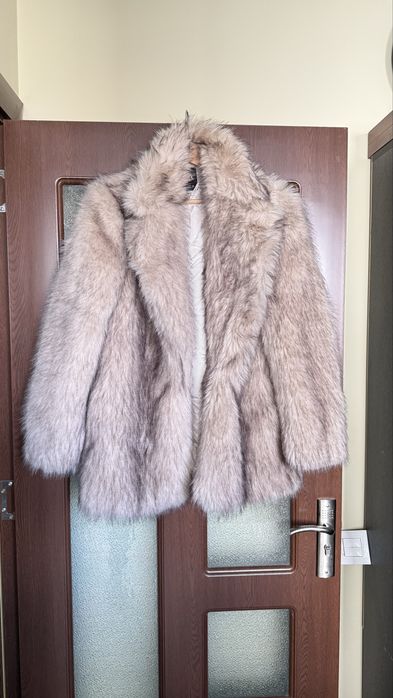 Пухкаво палто от изкуствен косъм ZARA – бежово / таупе – размер S