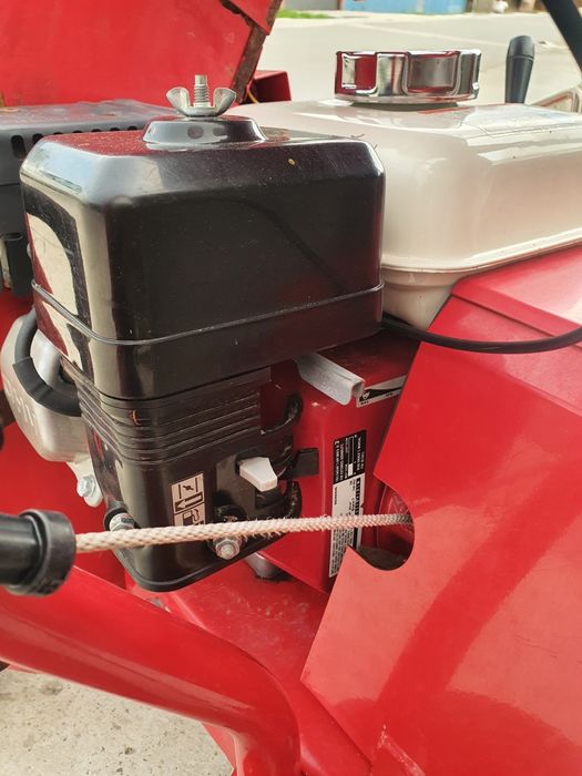 Aspirator tocator motor Honda Profesional